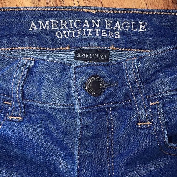 American Eagle Outfitters Hi-Rise Blue Jean Shorts - Picture 4 of 4